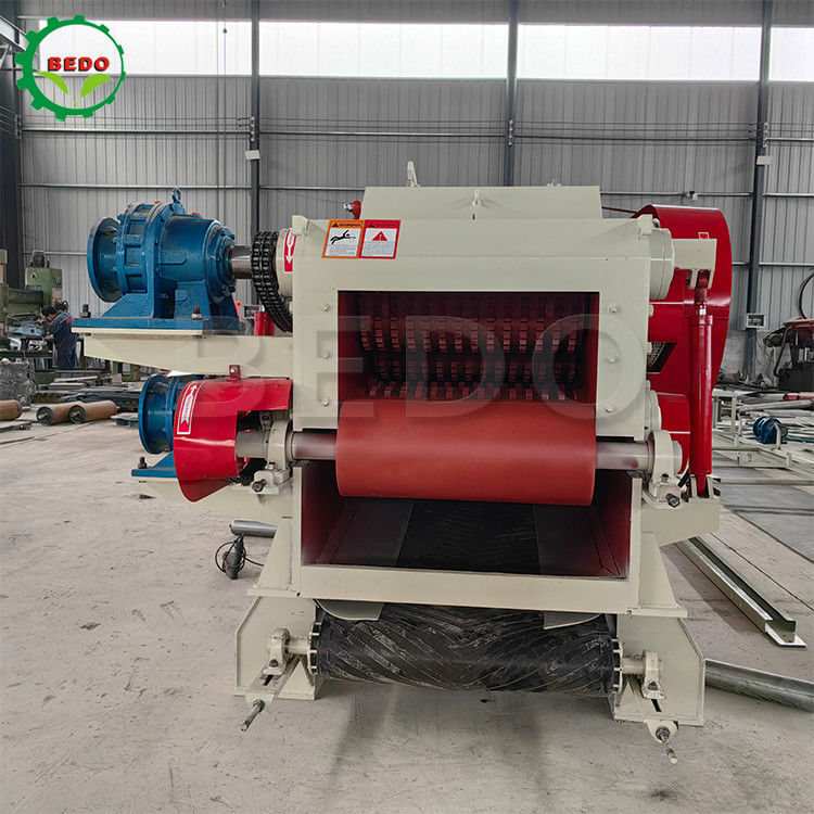 Wet Wood Green Wood Drum Chipper Machine 132KW Hydraulic Feed for High Moisture Tropical Timber Processing