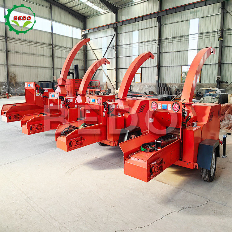 Pequena comunidade florestal máquina de triturador de madeira 32HP diesel portátil compacto para o uso cooperativo da aldeia da Indonésia