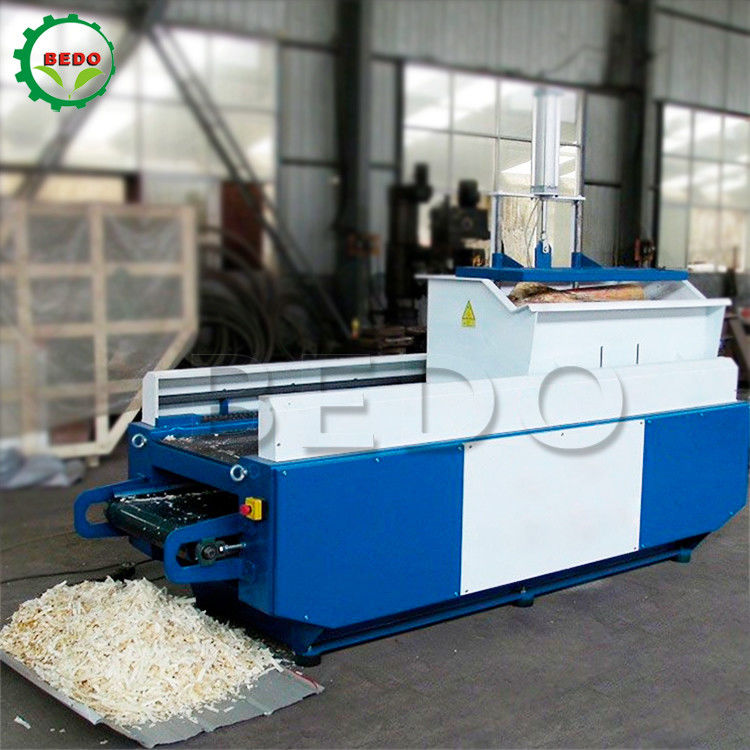 7.5kw Máquina de esfoliação de madeira de aço carbono 3600rpm Lâmina de aço ligado 300kg/h Unidade de produção