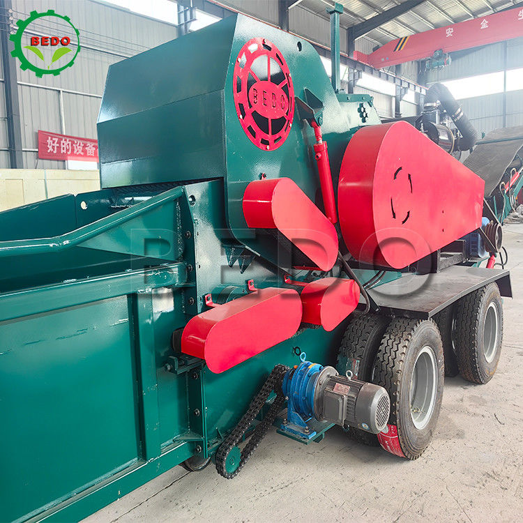 Powerful 10-15t/h Wood Crusher Machine With 10pcs Blade 430hp Diesel Engine