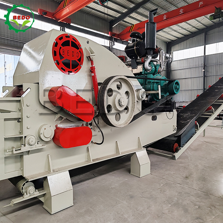 Transportador de alimentação 235HP Motor hidráulico Máquina de trituração de madeira 700x400mm Tipo de tambor de entrada Triturador industrial
