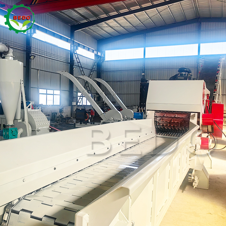 Motor hidráulico 2pcs lâminas personalizáveis Triturador de madeira máquina de alimentação transportador tambor tipo triturador industrial