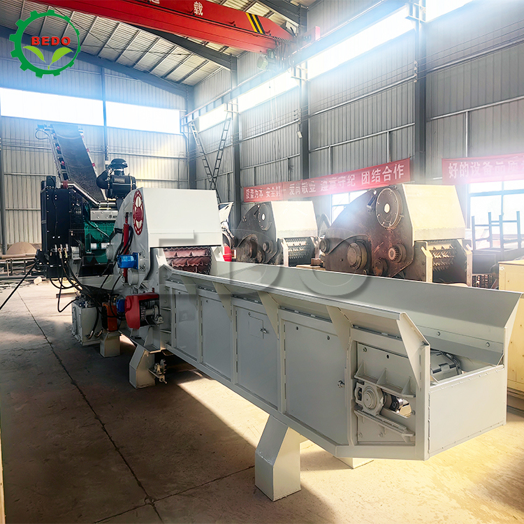 Motor hidráulico 2pcs lâminas personalizáveis Triturador de madeira máquina de alimentação transportador tambor tipo triturador industrial