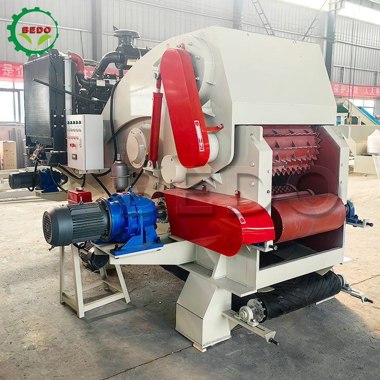 Motor hidráulico transportador de alimentação Diesel máquina de trituração de madeira certificada CE triturador de tipo tambor industrial