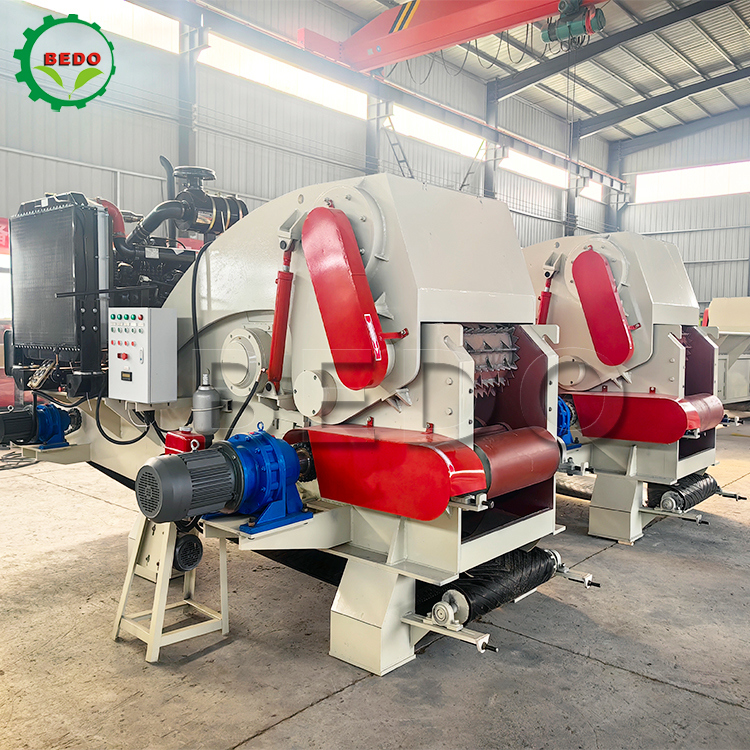 Máquina de trituração de madeira de disco de 235 HP Máquina de trituração de madeira rápida e eficiente