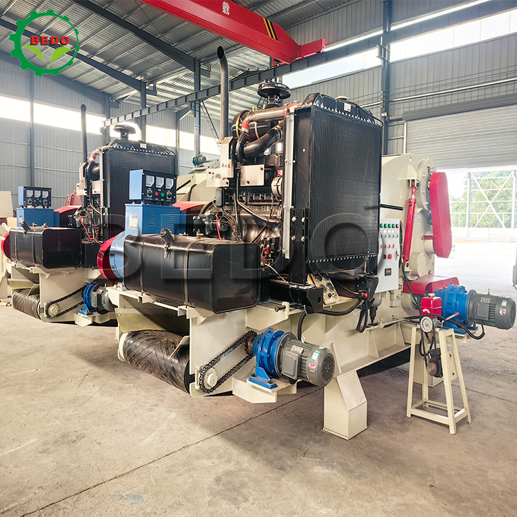 Motor diesel 235HP Máquina de triturador de madeira Processamento de madeira em grande escala Triturador de tambor pesado