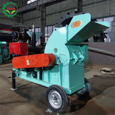 Moinho de martelo de madeira industrial com motor a diesel móvel com velocidade de rotação de 2580 r/min