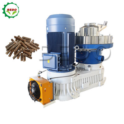 560mm Ring Die Wood Pellet Mill Com ZQ500 Redutor 380V Voltagem