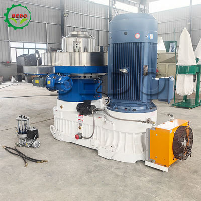 5000kg Peso PLC controlado moinho de pellets de madeira com 0,15kw bomba de engrenagem