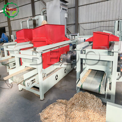 Máquina de raspagem de madeira 200pcs lâminas 4kw transportador 500x1000mm Dimensão de alimentação Equipamento de processamento