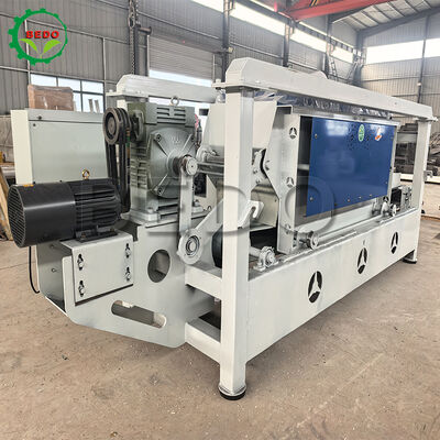 Máquina de corte de madeira de 4 kW de lâmina de aço ligado 400 kg/h Equipamento de operação automática